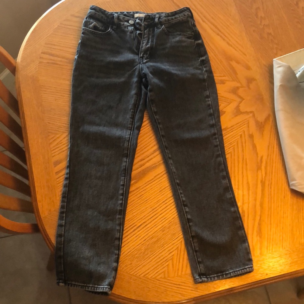 Black Mom Jeans